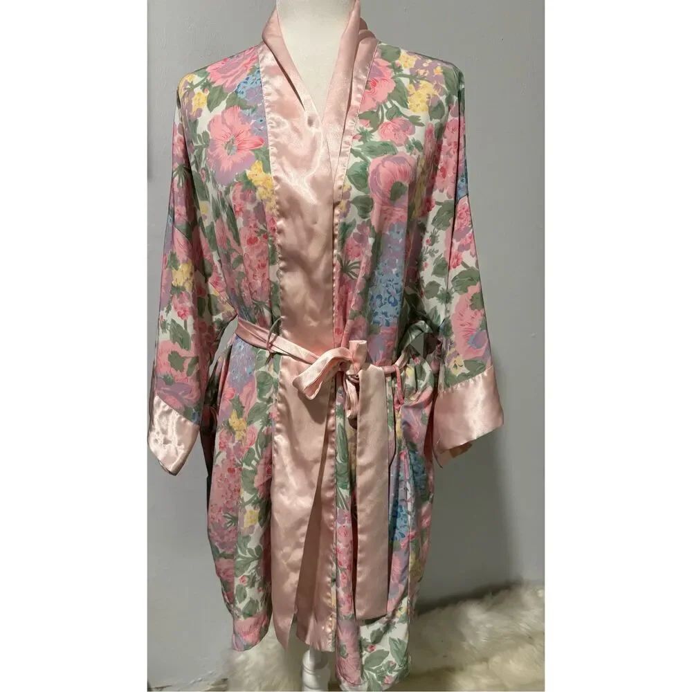 Victoria’s Secret Gold label pink floral print robe OS